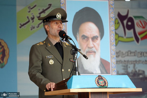 «رژه خدمت» ارتش جمهوری اسلامی ایران در تهران