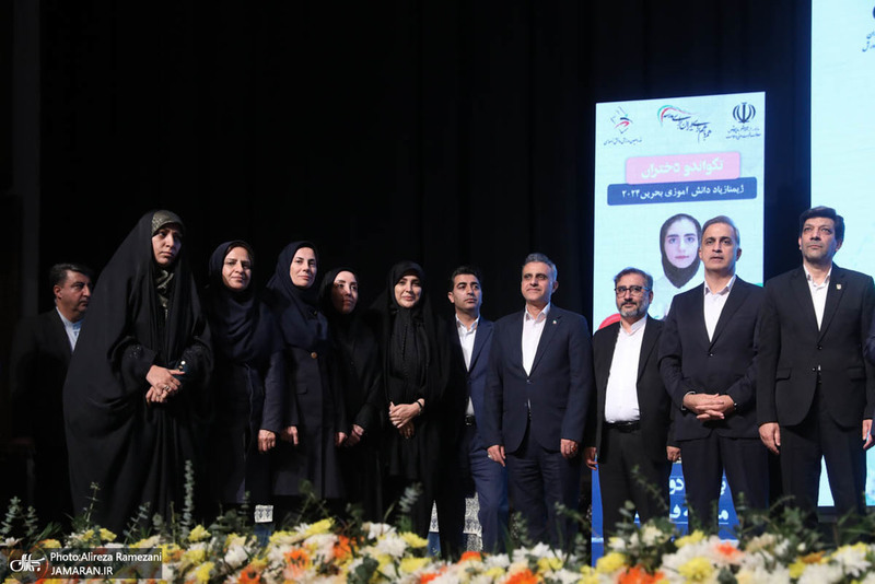 مراسم تجلیل از مدال آوران المپیک دانش آموزی