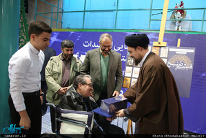 رونمایی از  از ٢١اثر جديد تاريخ شفاهي انتشارات سوره مهر با حضور سید حسن خمینی