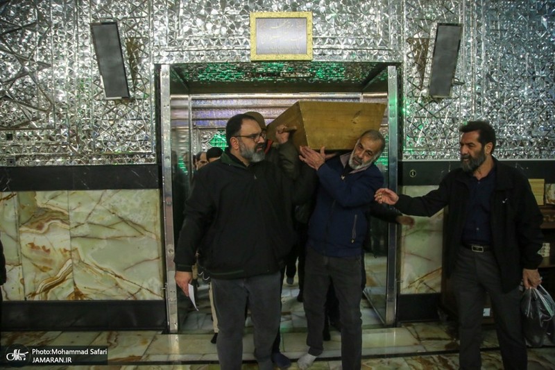 مراسم تشییع و خاکسپاری پدر دکتر جوادی یگانه