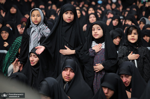 مراسم عزاداری شب شهادت حضرت زهرا (س) در حسینیه امام خمینی(ره)