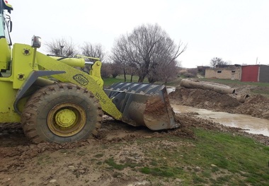 خطر سیلاب از روستای فیض آباد تکاب رفع شد