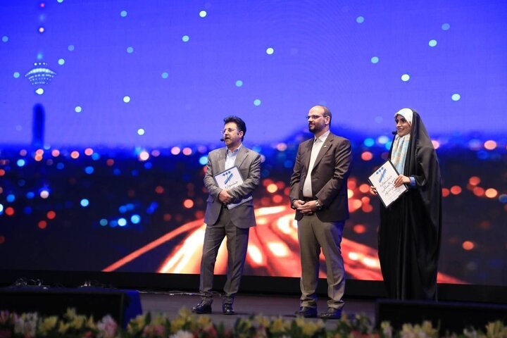 شبی برای تقدیر از جمشید هاشم پور و اجرای رضا یزدانی برای تهران