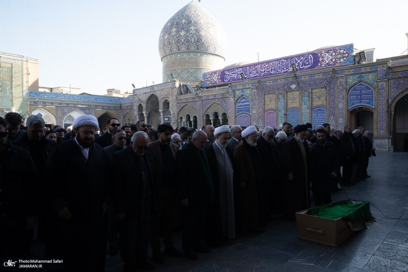 مراسم تشییع و خاکسپاری پیکر اشرف بروجردی