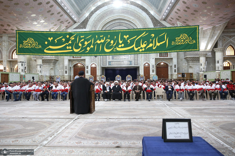 دیدار امدادگران هلال احمر با سید حسن خمینی