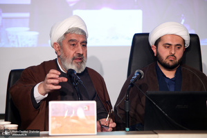 پیش همایش نقد و واکاوی آثار مرتبط با زندگینامه امام خمینی(س)-1