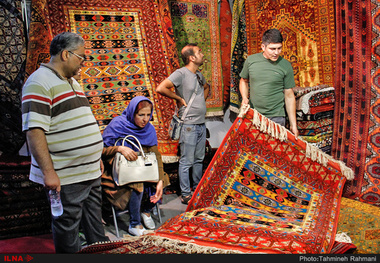 نمایشگاه سراسری صنایع دستی و هنرهای سنتی در زاهدان آغاز به کار کرد
