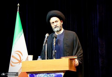 واکنش امام جمعه اردبیل به سخنان باقر خرازی: دروغ بستن به رهبری قطعاً جرم بسیار بزرگی است / این دروغ علاوه بر ضربه به جایگاه رهبری هزینه بسیار سنگین برای کشور درست کرد