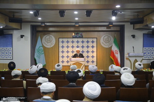 مراسم روز معلم و تجلیل از اساتید حوزوی در مجتمع آموزشی پژوهشی ائمه اطهار (ع)‎