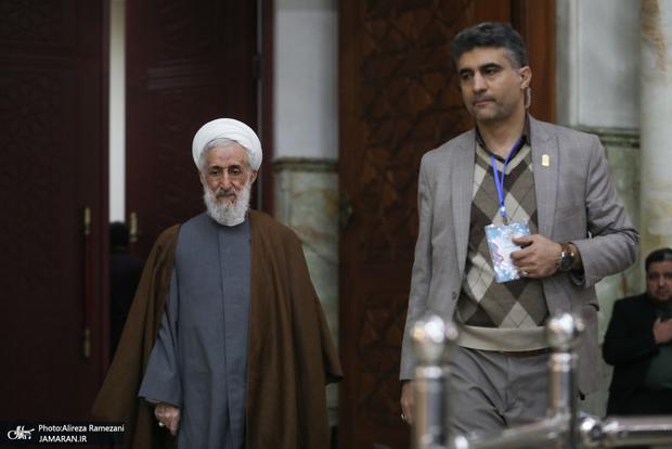 تسنیم: درخواست کناره‌گیری کاظم صدیقی تصمیمی در جهت خیر عمومی بود/ کناره‌گیری صدیقی می‌تواند به‌عنوان یک اقدام پیشگیرانه، از تشدید انتقادات و تحت تاثیر قرار گرفتن مشارکت مردم در نماز جمعه جلوگیری کند