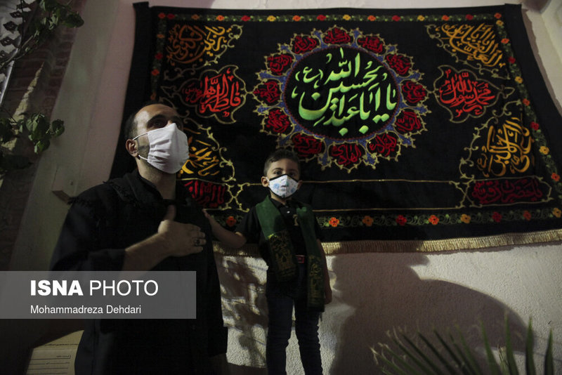 عزاداری شب چهارم محرم در مجاورت ارگ کریمخانی