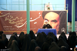 اردوی بانوان فعال فرهنگی استان زنجان (مکتب امام ) در حسینیه جماران