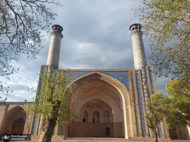 درهای بسته مسجد جامع قزوین در نوروز 1404؛ محرومیت گردشگران از تاریخ