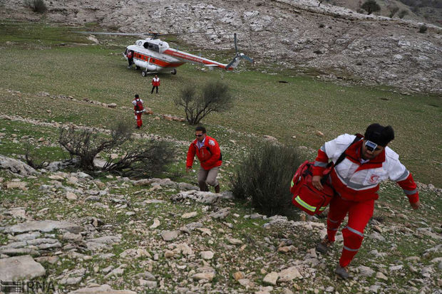 اعزام تیم‌های ارزیاب هلال‌احمر به ١۴ روستای کانون زمین‌لرزه قطور