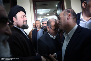 حاشیهتجدید میثاق رئیس و جمعی از نمایندگان مجلس شورای اسلامی با آرمان‌های امام خمینی(س)