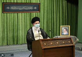 ارتباط تصویری رهبر معظم انقلاب با نمایندگان تشکل‌های دانشجویی