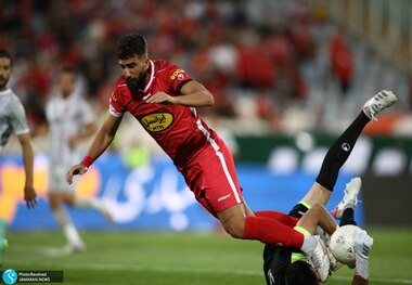 حواشی هفته 29 لیگ برتر| حضور کم رنگ هواداران پرسپولیس و درگیری در سیرجان+ عکس و ویدیو