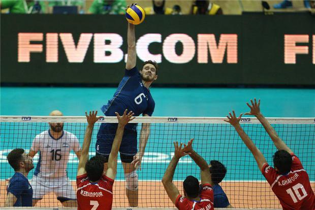 پوگلاخن در گفتگو با جی پلاس: تماشاگران نبودند، ایران را می بردیم / دوباره به هم می رسیم!

