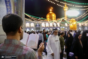 حال و هواى حرم مطهر رضوی در شام ولادت امام رضا (ع)