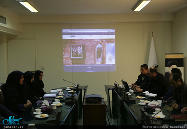 صفحه فرانسه زبان پرتال امام خمینی رونمایی شد