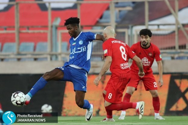 پادگان خالی ساپینتو برای بازی با تراکتور!