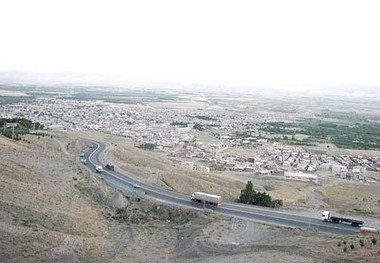 فرماندار اسدآباد:اتمام جاده کنارگذر، مطالبه جدی مردم است