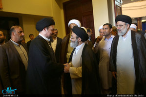 حاشیه های تجدید میثاق اعضای مجلس خبرگان رهبری با آرمان های حضرت امام خمینی(س)