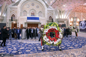 تجدید میثاق رئیس، اساتید و کارکنان دانشگاه تهران با آرمان های امام خمینی (س)