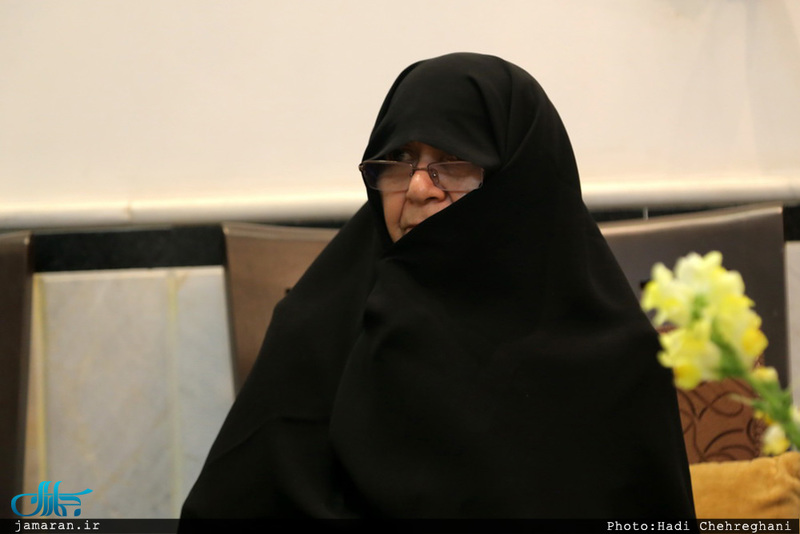دیدار سید علی خمینی با خانواده شهیدان مهدی زین الدین و محمد جواد دل آذر