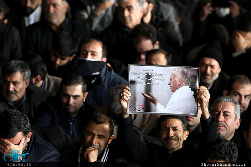 اقامه نماز رهبر معظم انقلاب بر پیکر حجت‌الاسلام والمسلمین هاشمی رفسنجانی