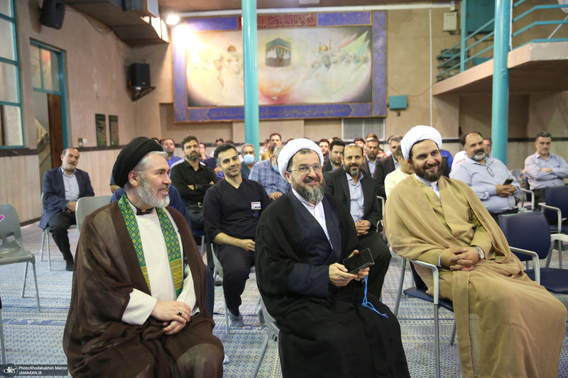 مراسم روز بزرگداشت معلم در حسینیه جماران