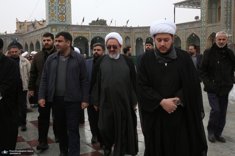 مراسم شییع و نماز