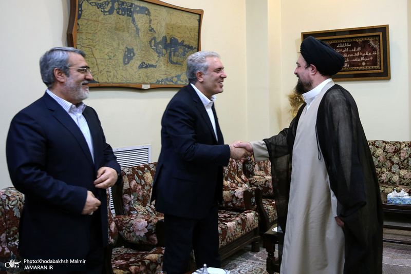 حاشیه های تجدید میثاق رییس جمهور و اعضای دولت با آرمان های امام خمینی(س)