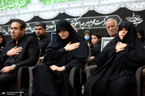 عزاداری شب عاشورا در حرم مطهر امام خمینی (س)