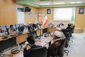 نشست نقش فرد و نهاد در اندیشه سیاسی امام خمینی(س)