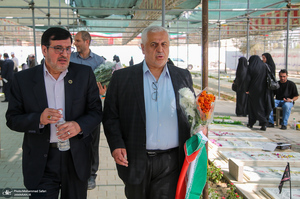 ادای احترام ورزشکاران و قهرمانان پارالمپیکی ایران به مقام شامخ شهدا