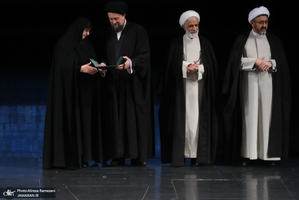 ادامه مستند