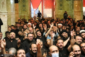 مراسم عزاداری شب هفتم ماه محرم در مسجد اعظم قم‎‎