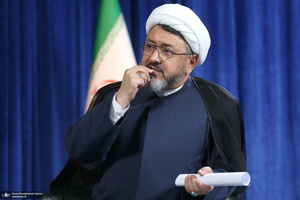 گفتگو با رئیس موسسه تنظیم و نشر آثار امام خمینی (س)  در حسینیه جماران