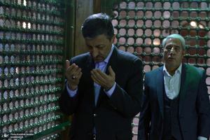 تجدید میثاق رئیس، معاونان و کارکنان ستاد فرمان اجرایی حضرت امام با آرمان های بنیانگذار جمهوری اسلامی