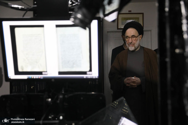 بازدید سید محمد خاتمی از موزه دکتر حسن حبیبی