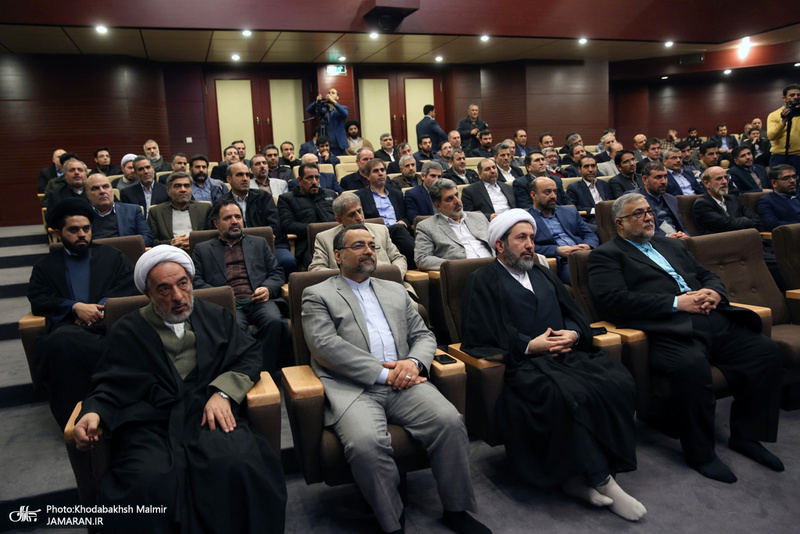 دیدار رئيس و جمعی از كاركنان سازمان فرهنگ و ارتباطات اسلامي با سید حسن خمینی