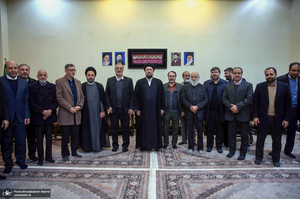 دیدار شهردار و اعضای شورای شهر تهران با سید حسن خمینی