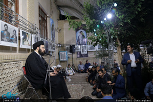 مراسم بزرگداشت خانواده های شهدای 15 خرداد و مدافع حرم توسط سید علی خمینی