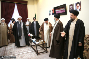 حاشیه تجدید میثاق اعضای مجلس خبرگان رهبری با آرمان های امام خمینی (س)