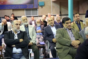 مراسم رونمایی از کتاب کارگزار صدیق در حسینیه جماران