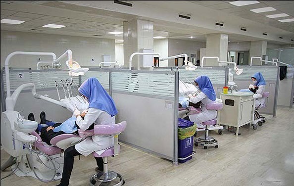نماینده مجلس: دندانپزشکی از سبد معیشت مردم حذف شده است / انتقاد از هزینه‌های سرسام‌آور درمان‌های دندانپزشکی