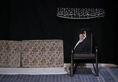 اولین شب مراسم عزاداری ماه محرم در جوار محل عروج ملکوتی قائد شهید انقلاب برگزار شد