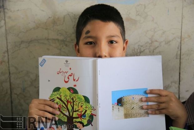 تحصیل ۳۲۵ کودک فاقد شناسنامه در مدارس مازندران