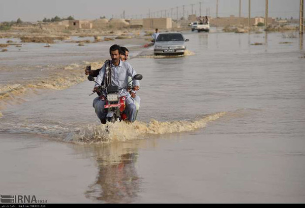 کمک های ستاد اجرایی فرمان حضرت امام (ره) به زاهدان رسید